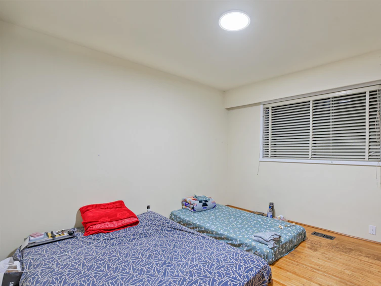 5365 Earles Street, Vancouver, BC, V5R 3S2 - 25