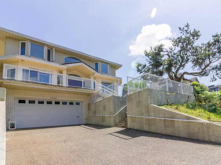 7286 Barnet Road, Burnaby, BC, V5A 1E2