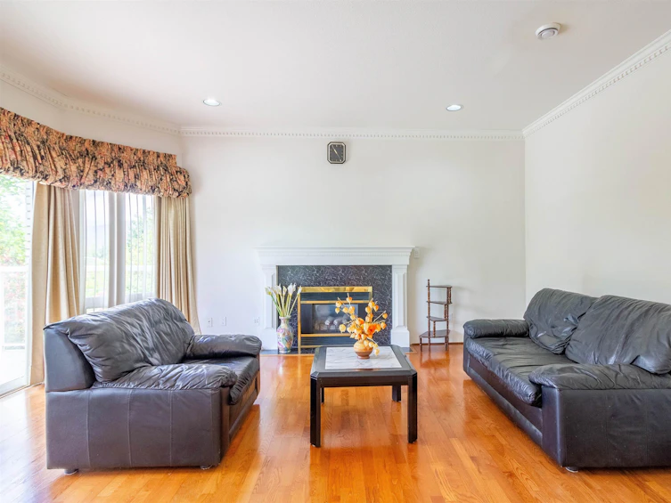7286 Barnet Road, Burnaby, BC, V5A 1E2 - 6
