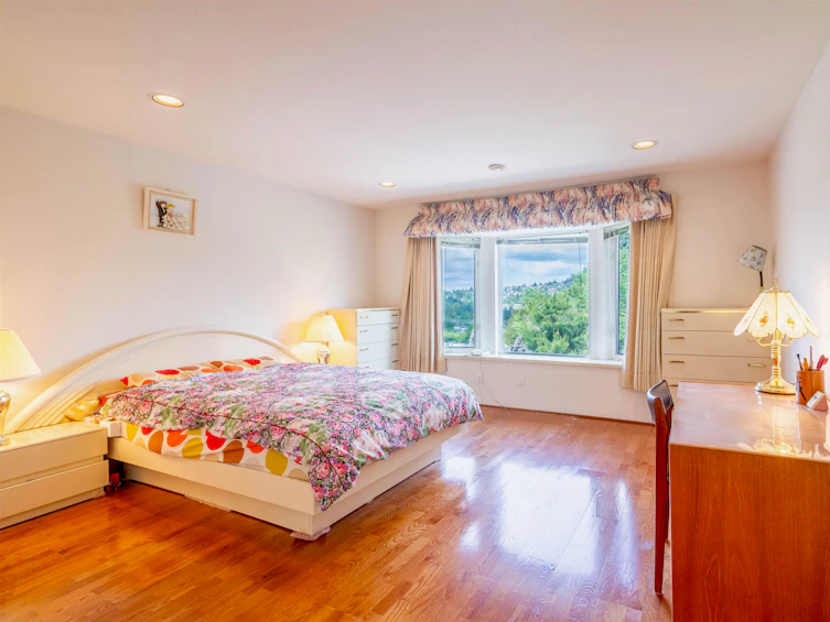 7286 Barnet Road, Burnaby, BC, V5A 1E2 - 16