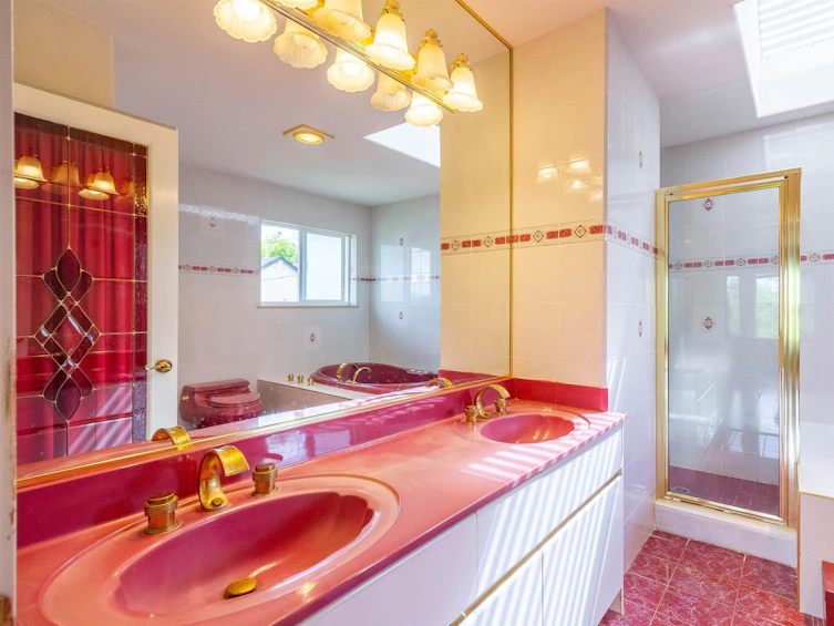 7286 Barnet Road, Burnaby, BC, V5A 1E2 - 20