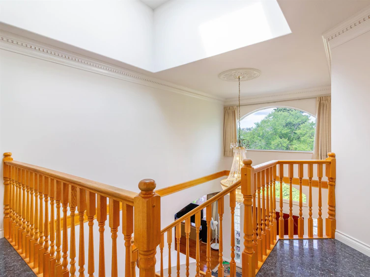 7286 Barnet Road, Burnaby, BC, V5A 1E2 - 27