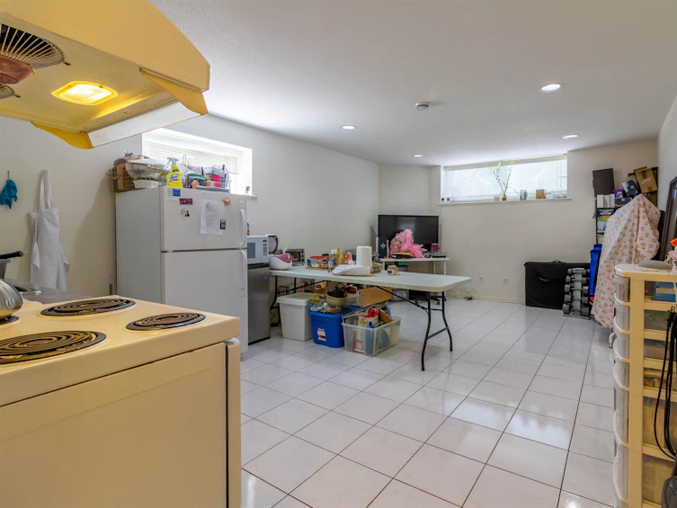 7286 Barnet Road, Burnaby, BC, V5A 1E2 - 29