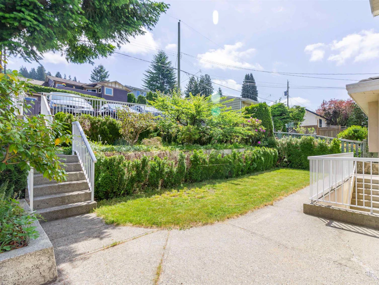7286 Barnet Road, Burnaby, BC, V5A 1E2 - 35
