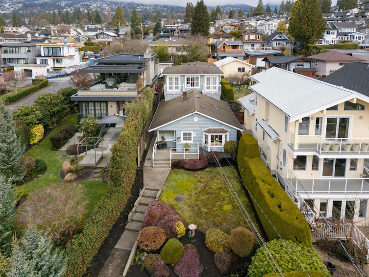 1193 Keith Road, West Vancouver, BC, V7T 1M7