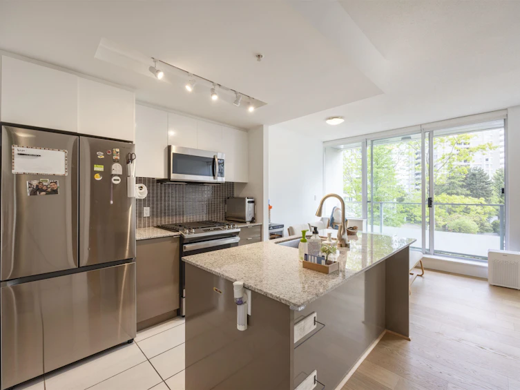 208-4808 Hazel Street, Burnaby, BC, V5H 0A2 - 3