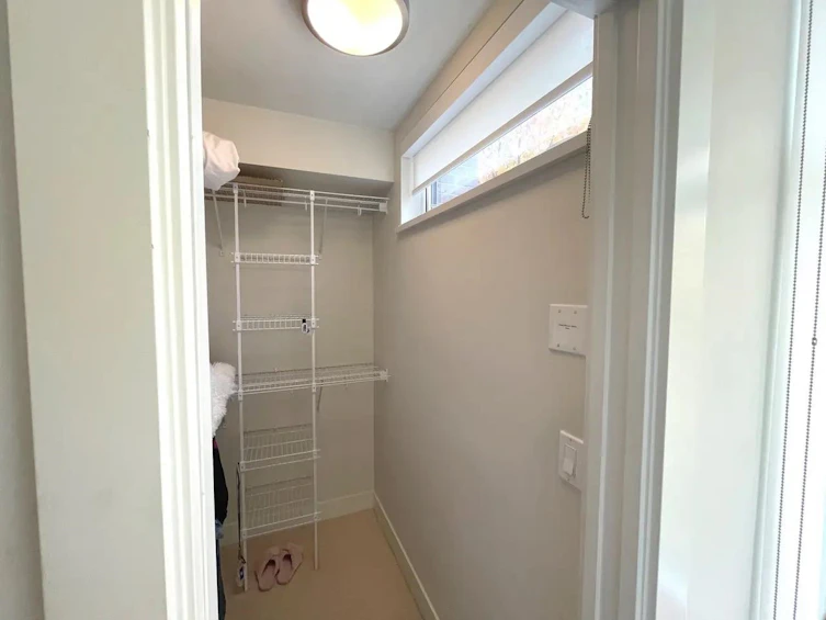 6180 Oak Street, Vancouver, BC, V6M 2W2 - 7