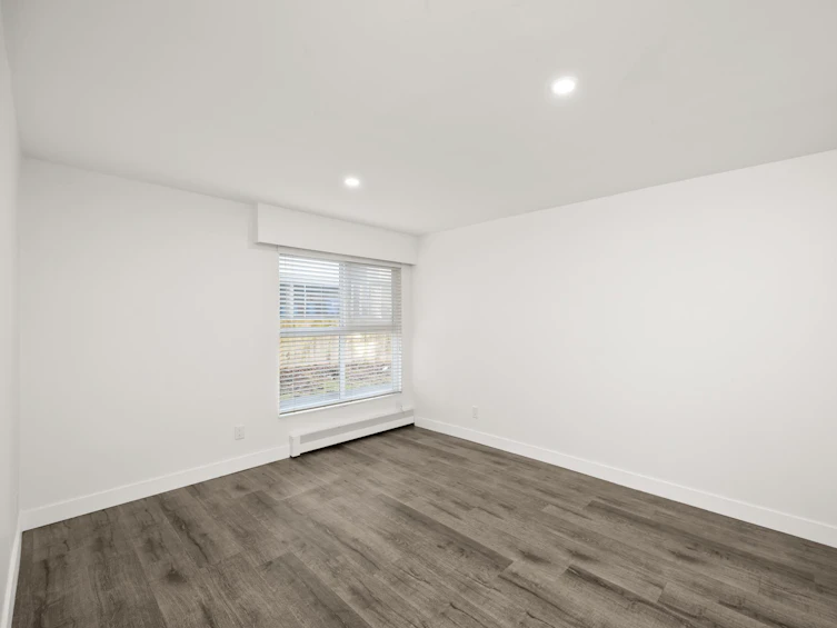 114-32850 George Ferguson, Abbotsford, BC, V2S 7K1 - 9