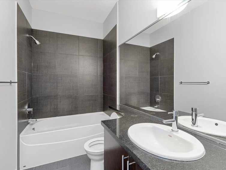 408-14960 102a Avenue, Surrey, BC, V3R 6A3 - 22