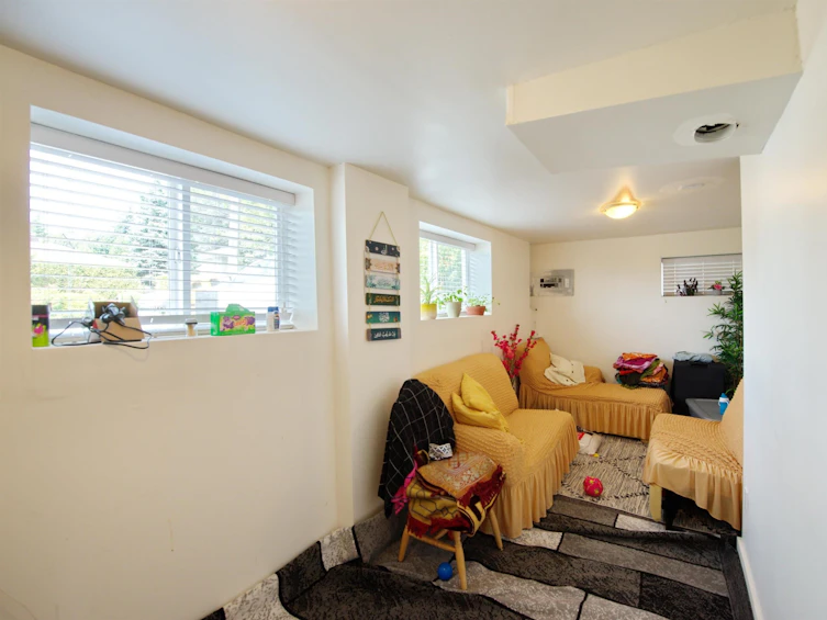 7884 Patterson Avenue, Burnaby, BC, V5J 3P5 - 12