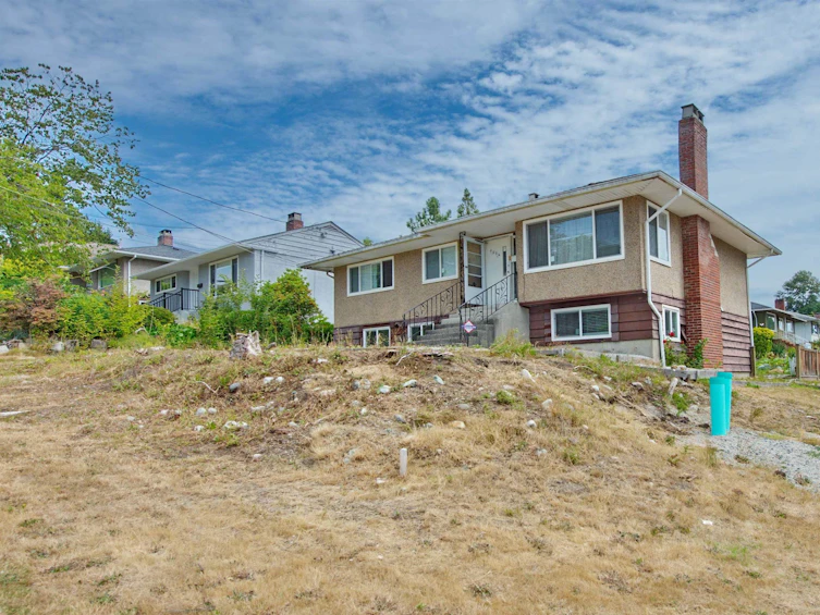 7884 Patterson Avenue, Burnaby, BC, V5J 3P5 - 23