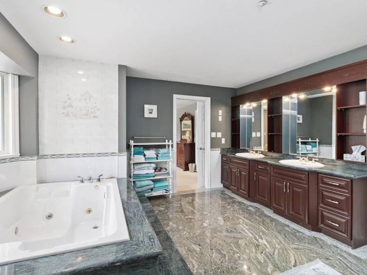 18575 55 Avenue, Surrey, BC, V3S 9E5 - 20