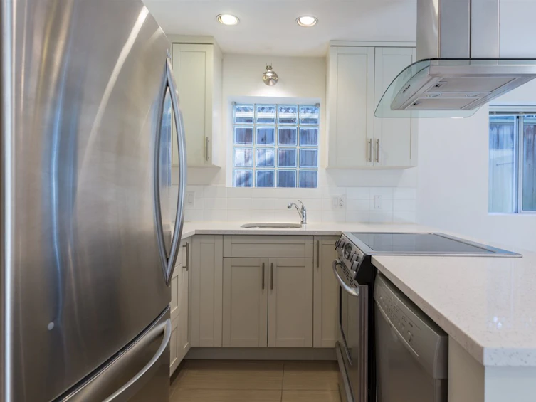 3315-3317 West 3rd Avenue, Vancouver, BC, V6R 1L3 - 9
