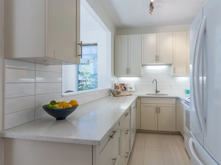 3315-3317 West 3rd Avenue, Vancouver, BC, V6R 1L3 - 16