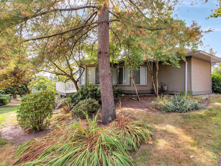 201-13900 Hyland Road, Surrey, BC, V3W 1K4 - 25
