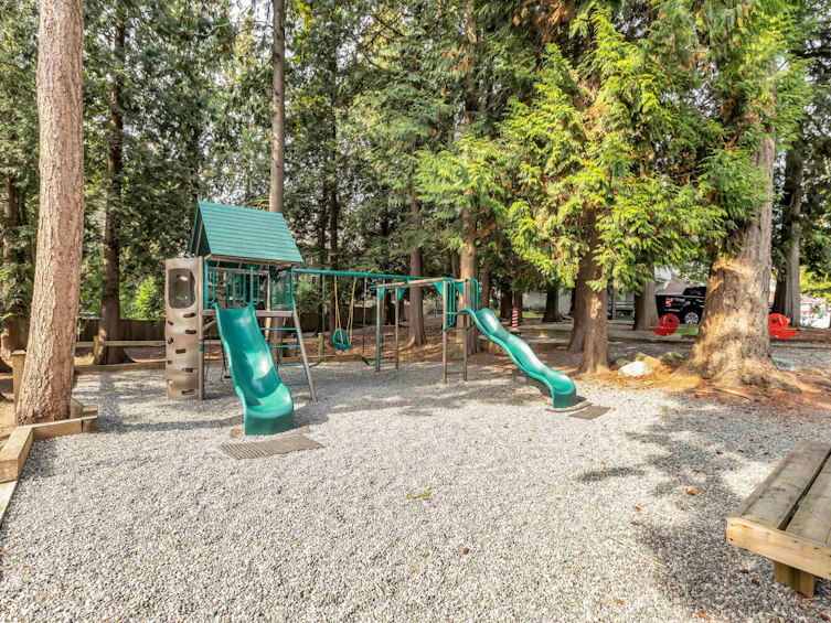201-13900 Hyland Road, Surrey, BC, V3W 1K4 - 27
