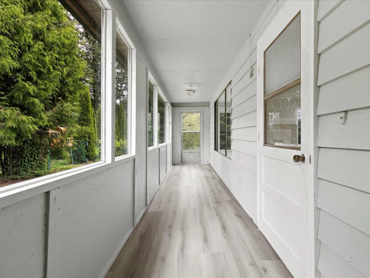 8090 Atchelitz Road, Chilliwack, BC, V2R 4H4 - 4