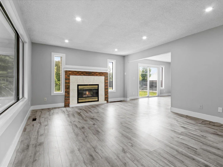 8090 Atchelitz Road, Chilliwack, BC, V2R 4H4 - 5