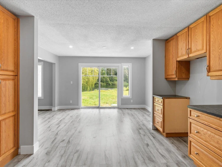 8090 Atchelitz Road, Chilliwack, BC, V2R 4H4 - 12