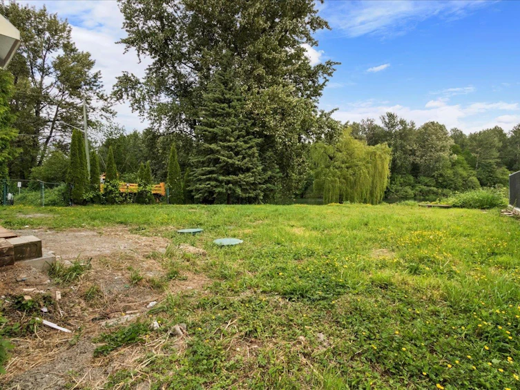 8090 Atchelitz Road, Chilliwack, BC, V2R 4H4 - 35