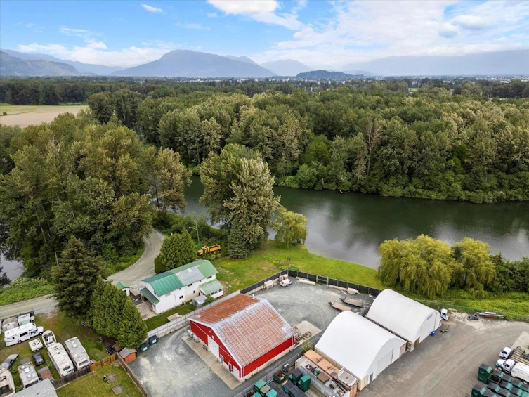 8090 Atchelitz Road, Chilliwack, BC, V2R 4H4 - 38