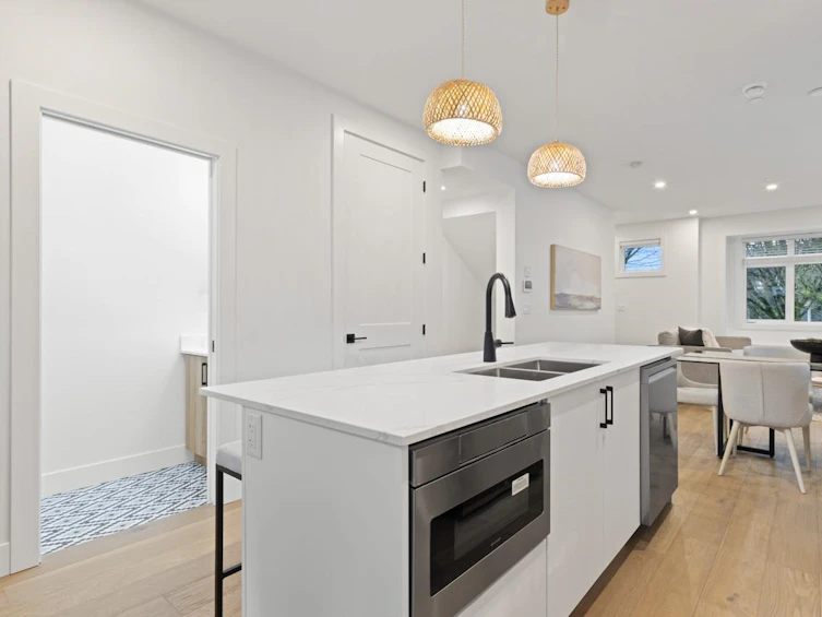 1377 East 24th Avenue, Vancouver, BC, V5V 2B6 - 10