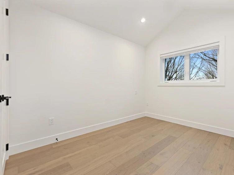 1377 East 24th Avenue, Vancouver, BC, V5V 2B6 - 21