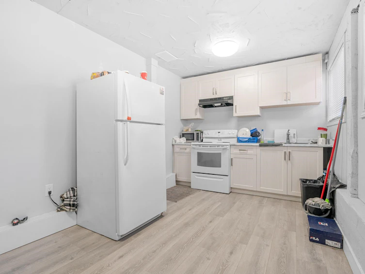 3450 E 51st Avenue, Vancouver, BC, V5S 1S6 - 22
