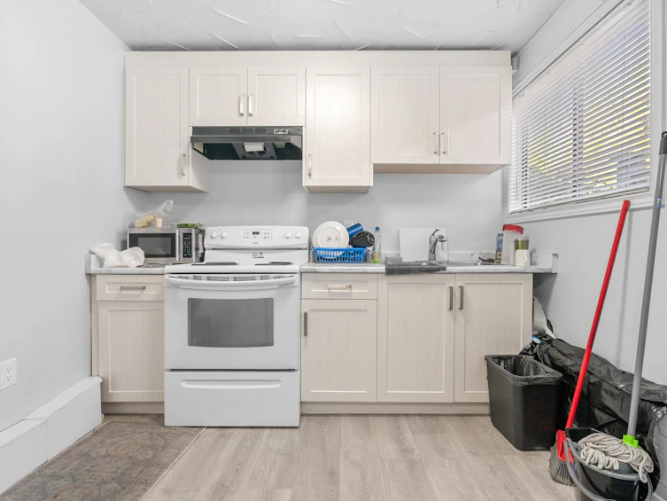 3450 E 51st Avenue, Vancouver, BC, V5S 1S6 - 23