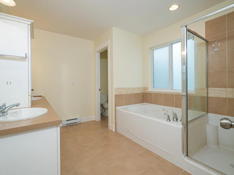8336 209a Street, Langley, BC, V2Y 0A5 - 26