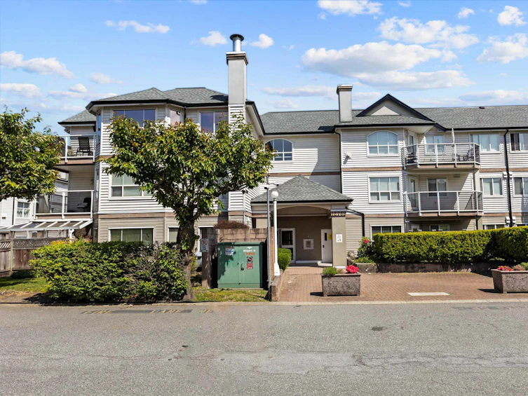 301-12769 72, Surrey, BC, V3W 2M7 - 2