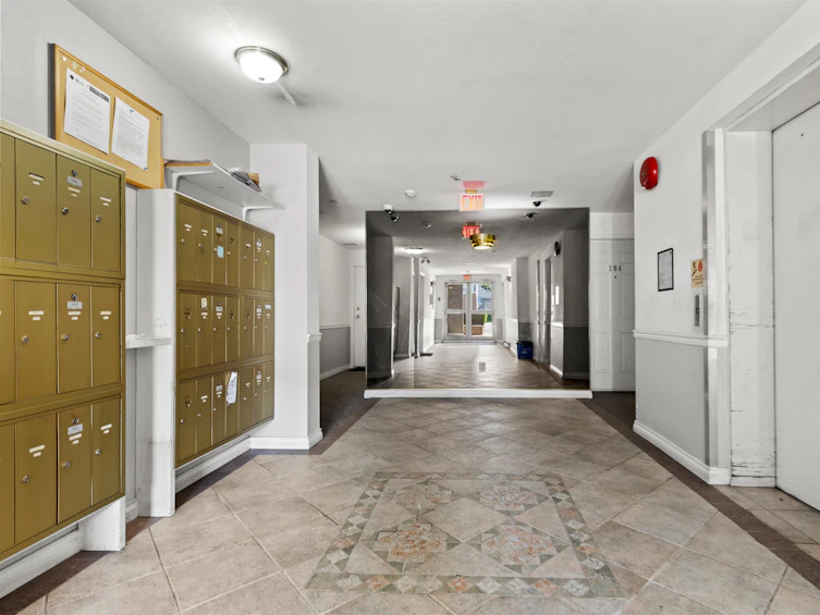 301-12769 72, Surrey, BC, V3W 2M7 - 4