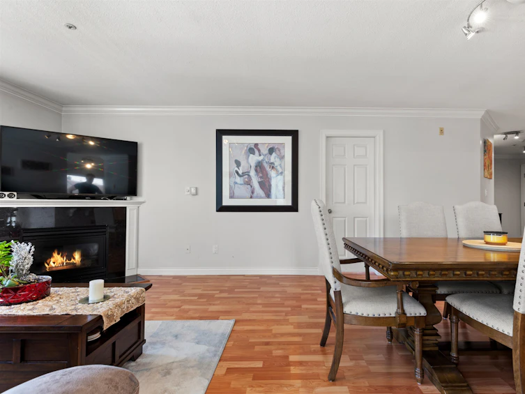 301-12769 72, Surrey, BC, V3W 2M7 - 16