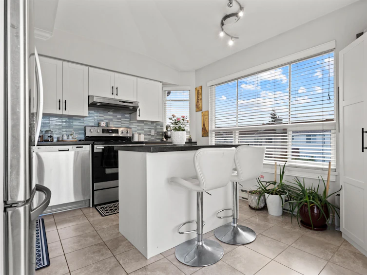 301-12769 72, Surrey, BC, V3W 2M7 - 18