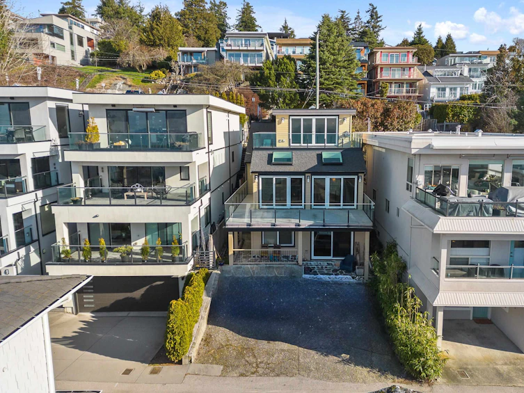 15348 Victoria Avenue, Surrey, BC, V4B 1H2 - 2