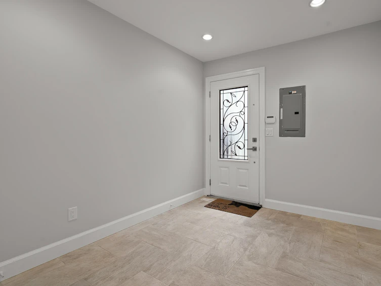 15348 Victoria Avenue, Surrey, BC, V4B 1H2 - 5
