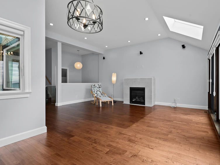 15348 Victoria Avenue, Surrey, BC, V4B 1H2 - 10