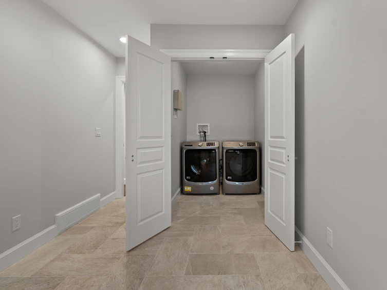 15348 Victoria Avenue, Surrey, BC, V4B 1H2 - 26