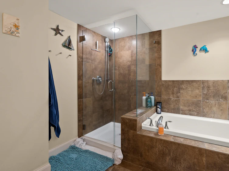 15348 Victoria Avenue, Surrey, BC, V4B 1H2 - 35
