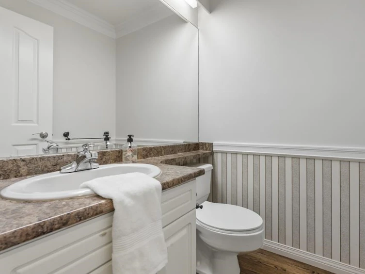 15708 78a Avenue, Surrey, BC, V4N 0X5 - 17