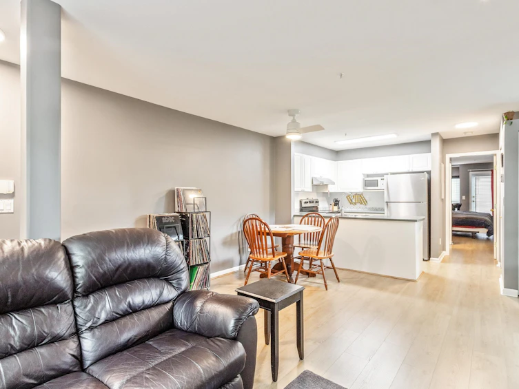 112-6588 Southoaks Crescent, Burnaby, BC, V5E 4K1 - 4