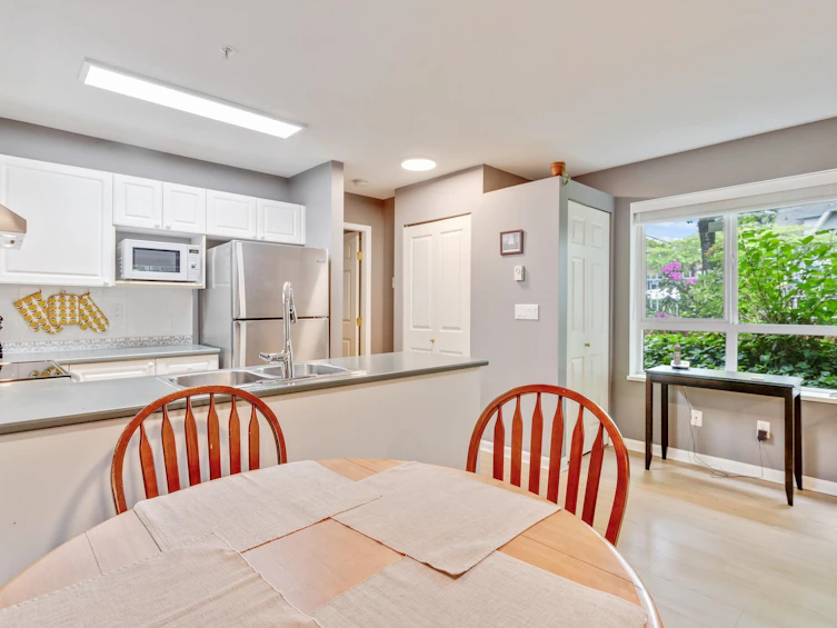 112-6588 Southoaks Crescent, Burnaby, BC, V5E 4K1 - 7