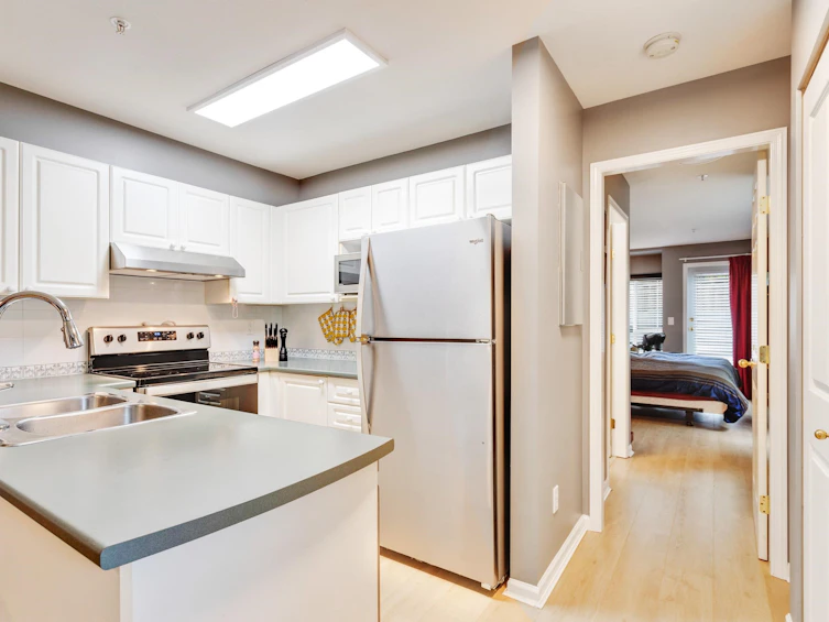 112-6588 Southoaks Crescent, Burnaby, BC, V5E 4K1 - 8