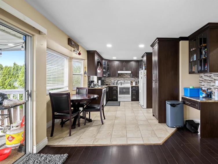 3345 Ponderosa Street, Abbotsford, BC, V2T 5G2 - 8
