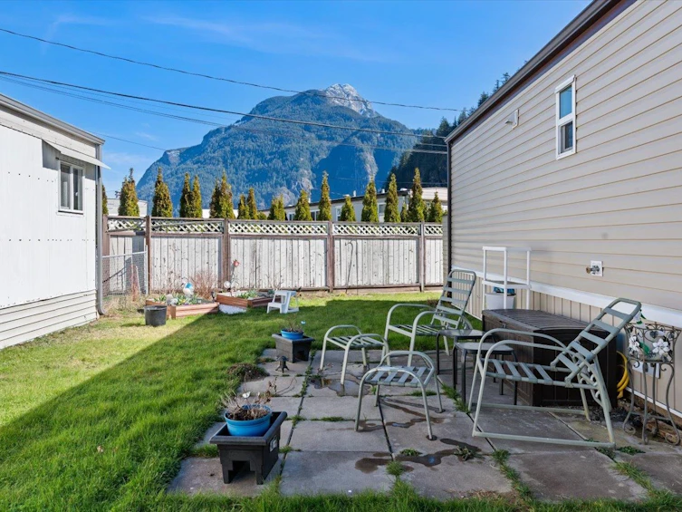 18-62780 Flood Hope Road, Hope, BC, V0X 1L2 - 18