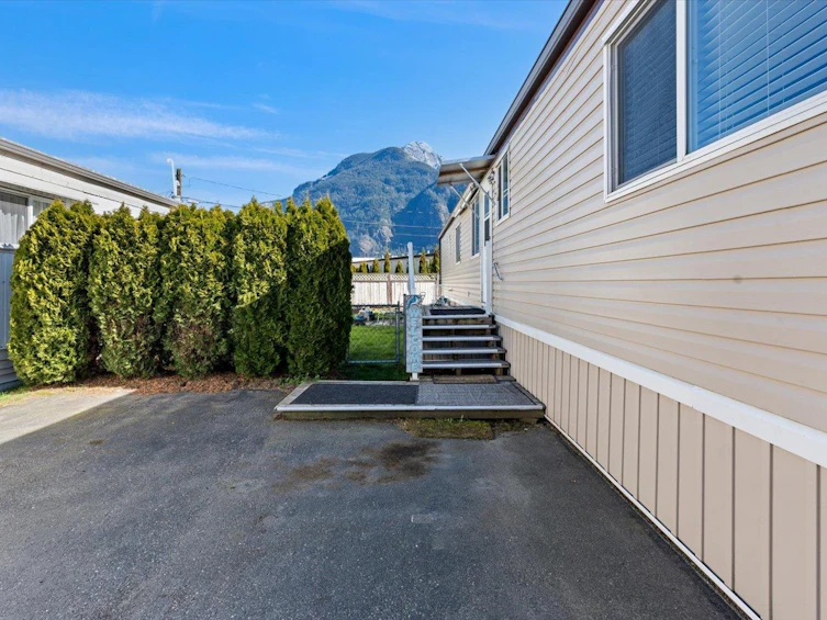 18-62780 Flood Hope Road, Hope, BC, V0X 1L2 - 22