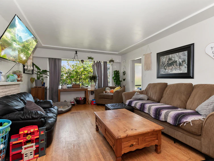 9835 Hazel Street, Chilliwack, BC, V2P 5P3 - 6