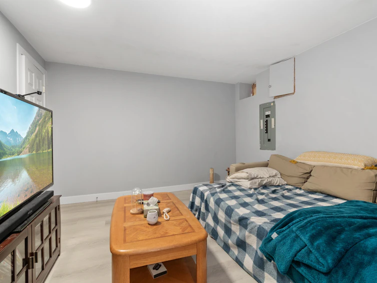 9835 Hazel Street, Chilliwack, BC, V2P 5P3 - 26