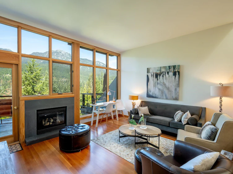 6-2221 Gondola Way, Whistler, BC, V8E 0M8 - 2