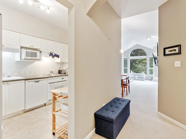 609-5262 Oakmount Crescent, Burnaby, BC, V5H 4R7 - 4